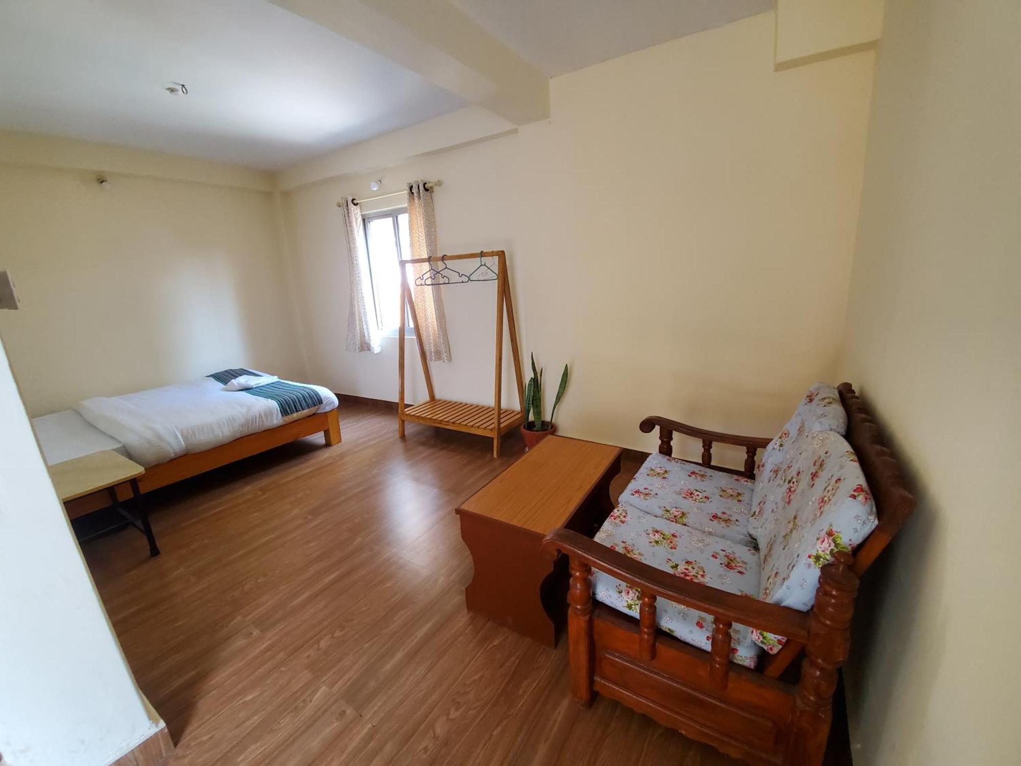 Santoshi Guest House, Pokhara Exterior photo